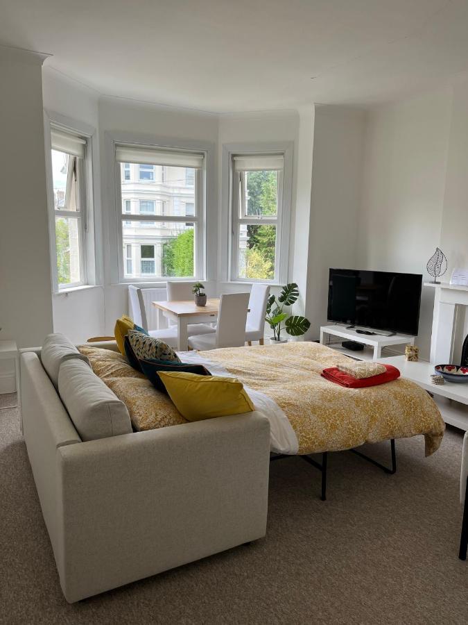 Tree Tops Apartment In Tunbridge Wells Luaran gambar