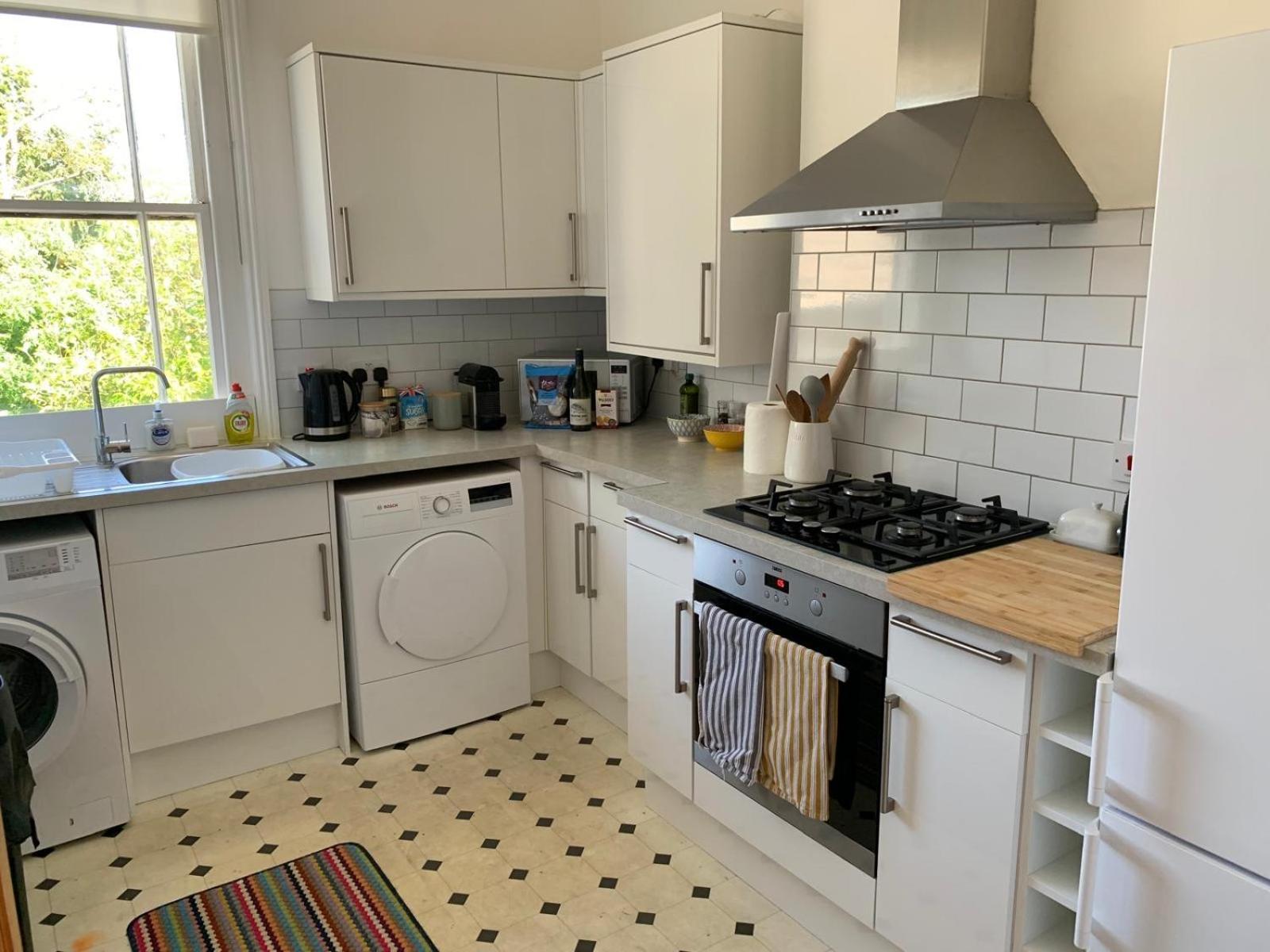 Tree Tops Apartment In Tunbridge Wells Luaran gambar