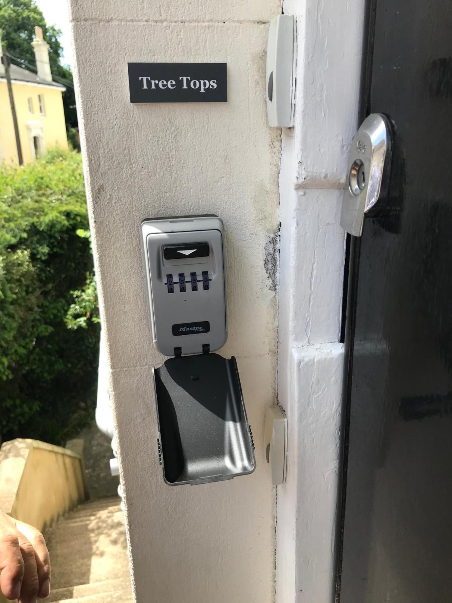 Tree Tops Apartment In Tunbridge Wells Luaran gambar